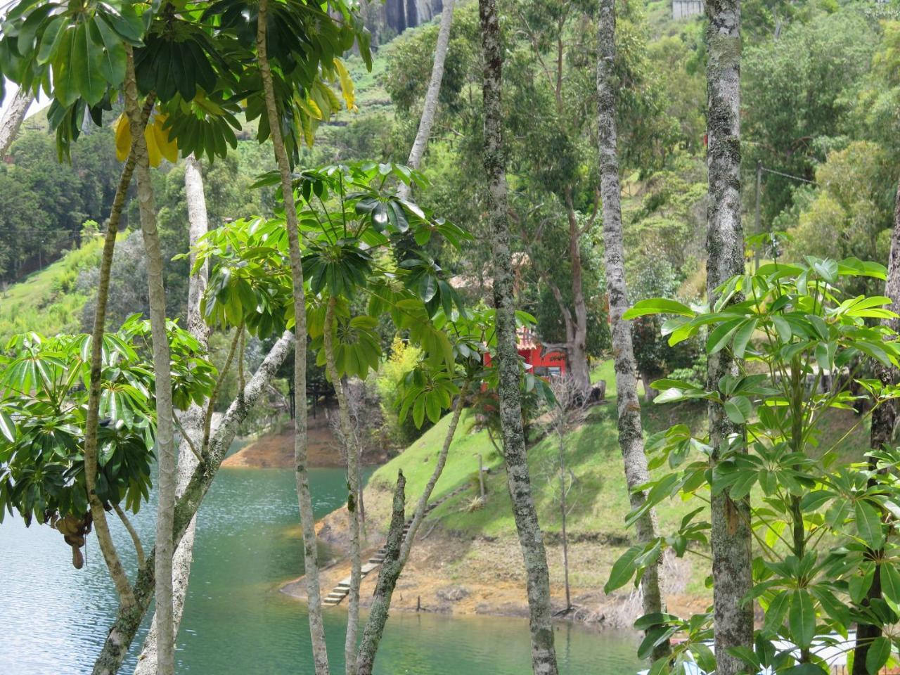 Ecolodge Bahia Del Penon Guatapé 外观 照片
